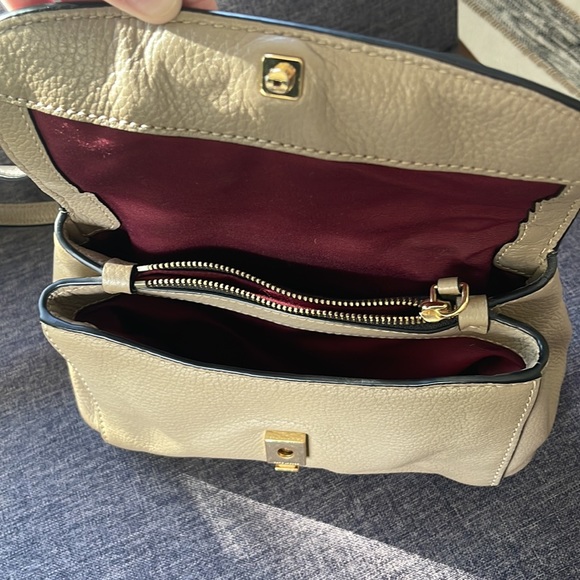 Marc Jacobs Bags Lightly Used Marc Jacobs Cross Body Bag Light